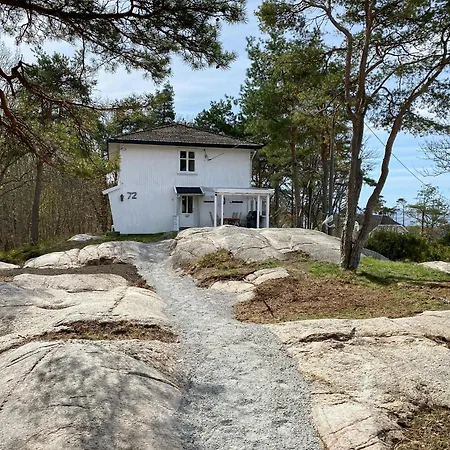Charming Summer House With Sea View On Tjøme