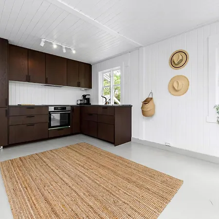 Charming Summer House With Sea View On Tjøme